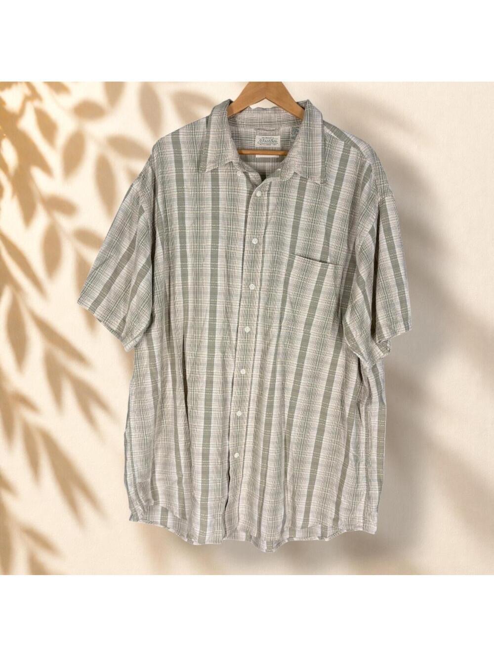 St. John's Bay Shirt Men 2XL Gray Plaid Button Up Collared Short Sleeve Pockets